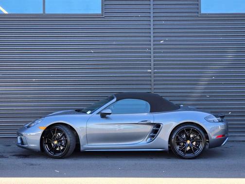 Vanadium Grey Metallic 2025 Porsche 718 Boxster Base
