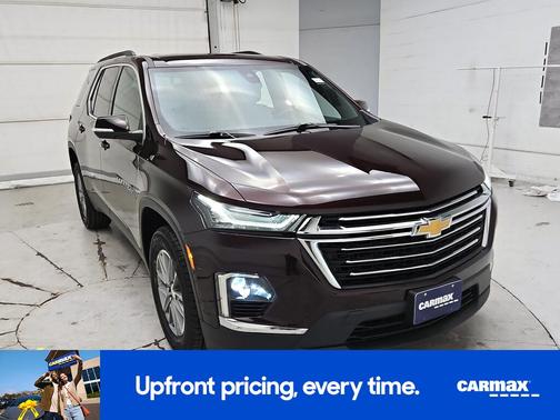 Black 2022 Chevrolet Traverse LT Cloth