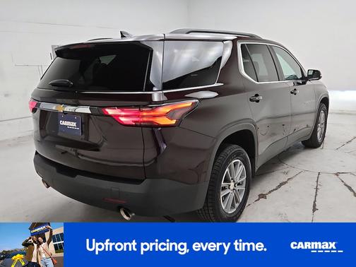 Black 2022 Chevrolet Traverse LT Cloth