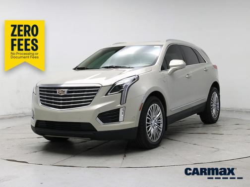 Gold 2017 Cadillac XT5 Platinum