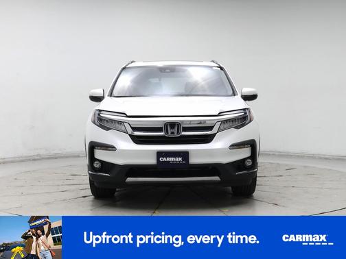 White 2022 Honda Pilot Elite