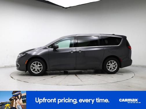Gray 2023 Chrysler Pacifica Touring L