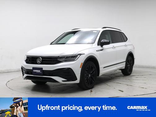 White 2022 Volkswagen Tiguan SE R-Line Black