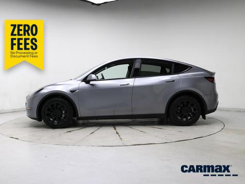 Silver 2025 Tesla Model Y Long Range