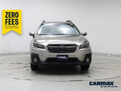 Gold 2018 Subaru Outback 3.6R Limited