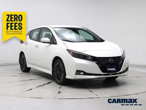 White 2024 Nissan Leaf SV Plus