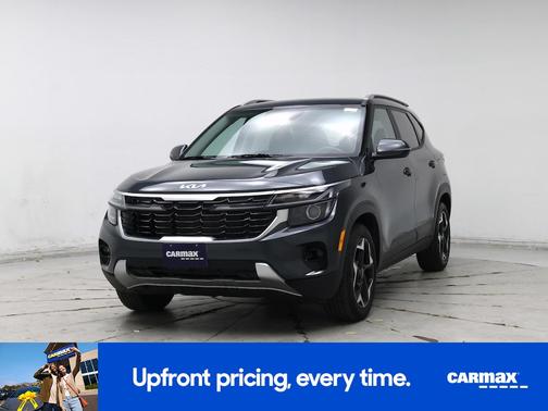 Gray 2025 Kia Seltos S