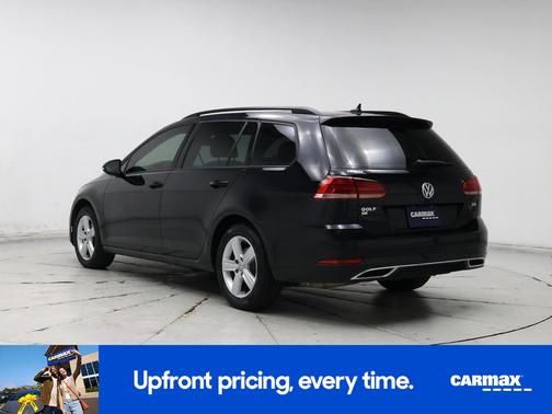 2018 Volkswagen Golf SE