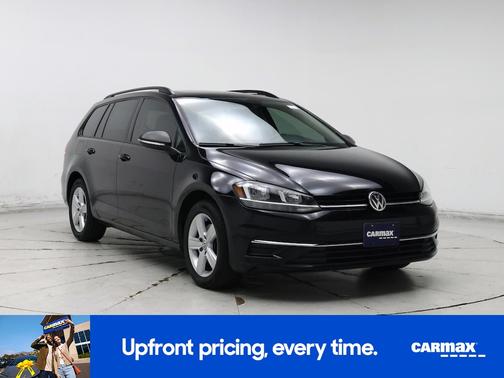2018 Volkswagen Golf SE