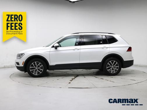 White 2019 Volkswagen Tiguan SE