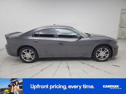 2016 Dodge Charger SE