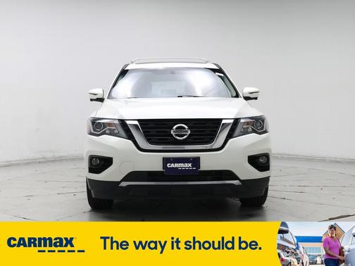 2017 Nissan Pathfinder SL