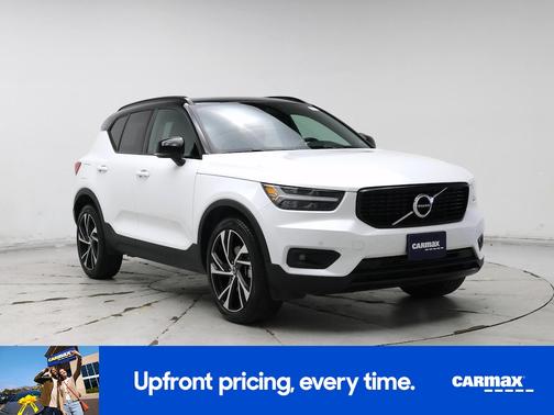 White 2020 Volvo XC40 T5 R-Design