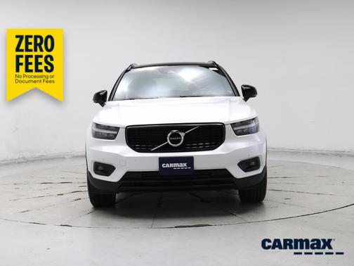 White 2020 Volvo XC40 T5 R-Design