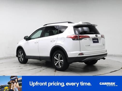 White 2018 Toyota RAV4 XLE