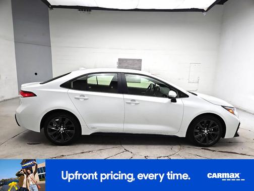 White 2025 Toyota Corolla Hybrid SE