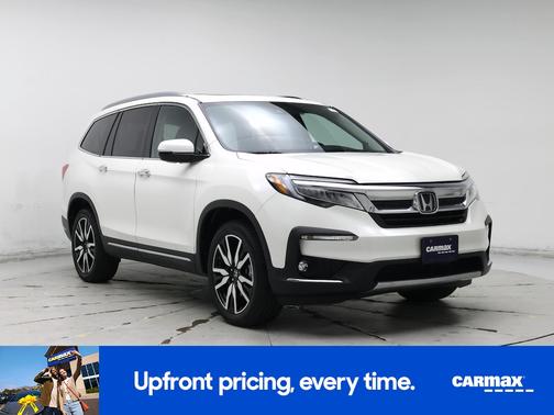 White 2019 Honda Pilot Touring