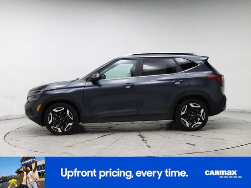 Gray 2024 Kia Seltos SX