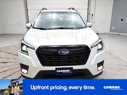 White 2023 Subaru Forester Premium