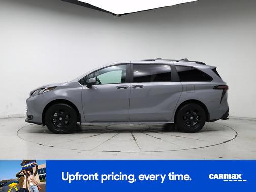 2025 Toyota Sienna Woodland Edition