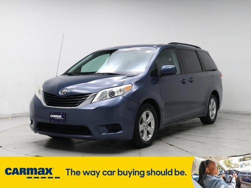 2014 Toyota Sienna LE