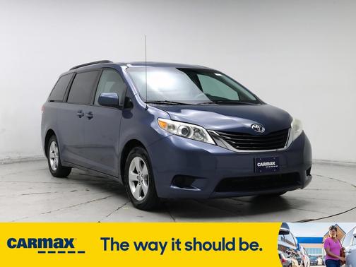 2014 Toyota Sienna LE