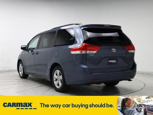 2014 Toyota Sienna LE