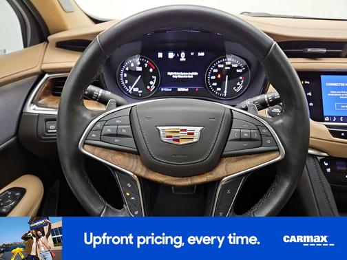 2022 Cadillac XT5 Sport