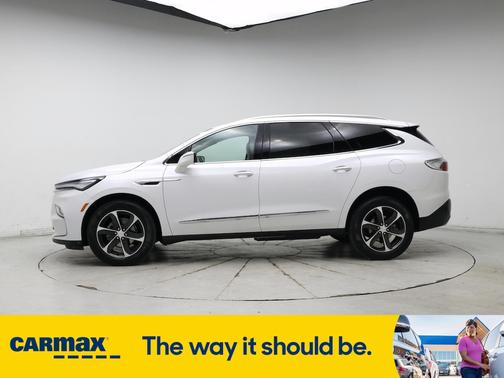 2022 Buick Enclave Essence