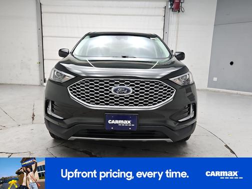 Green 2023 Ford Edge SEL