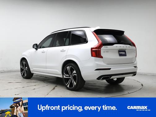 White 2021 Volvo XC90 Recharge Plug-In Hybrid T8 R-Design
