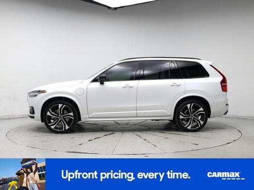 White 2021 Volvo XC90 Recharge Plug-In Hybrid T8 R-Design