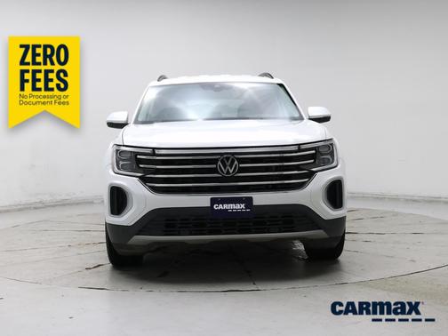 White 2024 Volkswagen Atlas SE w/Tech