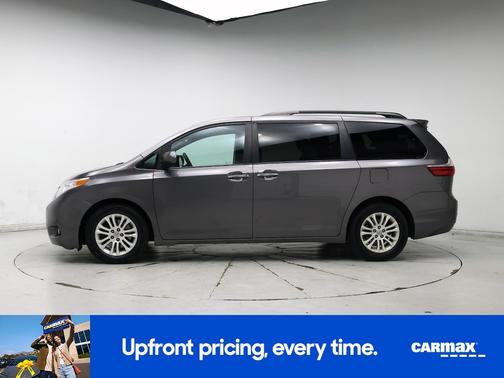 2017 Toyota Sienna XLE
