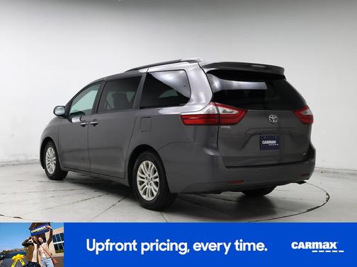 2017 Toyota Sienna XLE