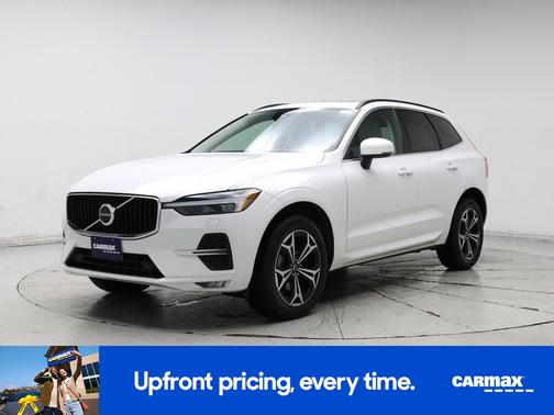 2022 Volvo XC60 B5 Momentum