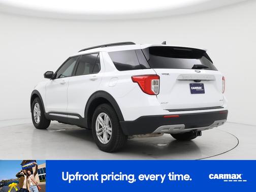 White 2022 Ford Explorer XLT
