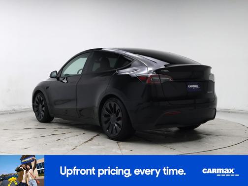 Black 2023 Tesla Model Y Performance