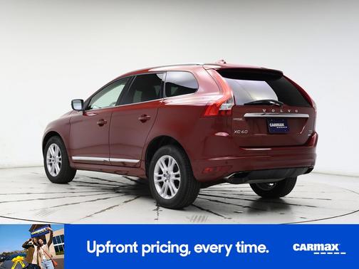 Red 2015 Volvo XC60 T5