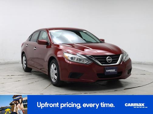 Red 2016 Nissan Altima S