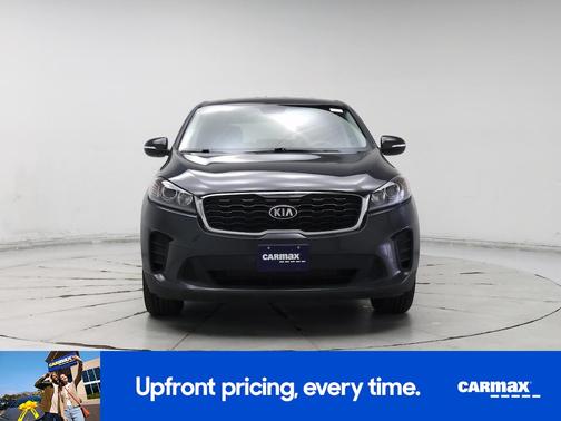Gray 2019 Kia Sorento S