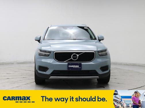 2019 Volvo XC40 T5 Momentum