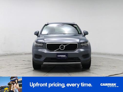 2020 Volvo XC40 T5 Momentum