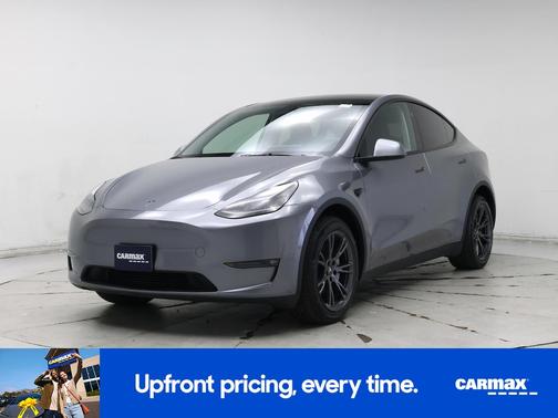 Silver 2024 Tesla Model Y Long Range