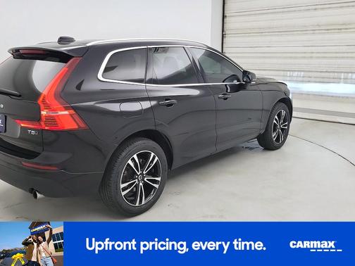 2021 Volvo XC60 T5 Momentum