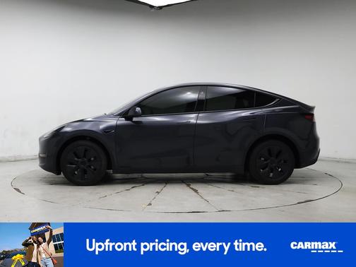 Gray 2025 Tesla Model Y Long Range