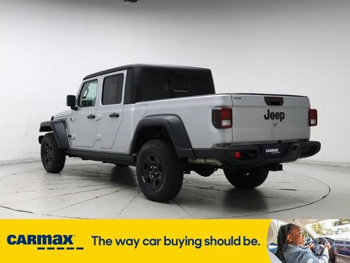 2024 Jeep Gladiator Sport