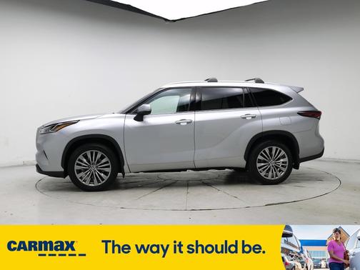 2024 Toyota Highlander Hybrid Platinum