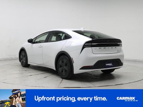 2025 Toyota Prius Plug-In Hybrid SE