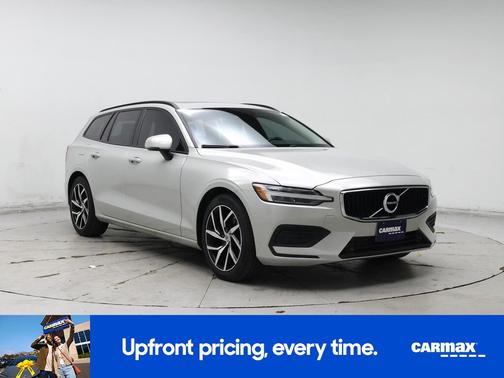 Silver 2020 Volvo V60 T5 Momentum